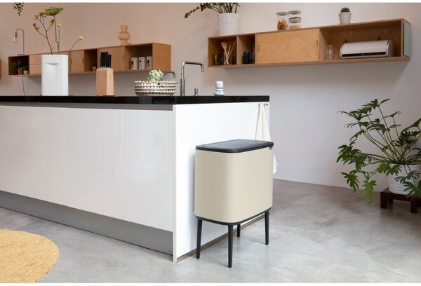 Bež jeklen koš za smeti na dotik 36 l Bo Touch Bin – Brabantia