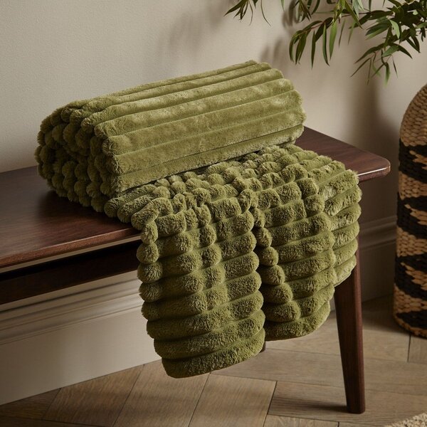 Odeja iz mikropliša 130x170 cm Cosy Ribbed – Catherine Lansfield